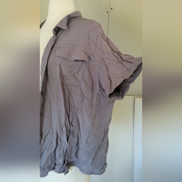 Womens Short Sleeve Button Up Shirt size XXL | Gray - Picture 3 of 7